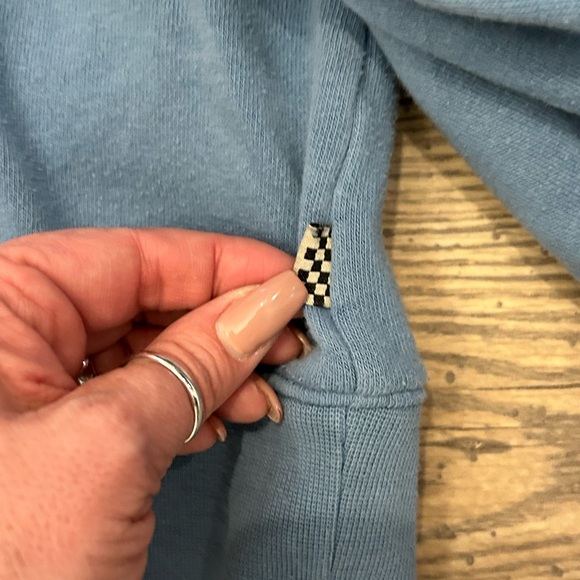 🛹 VANS Sweatshirt with Pale Pink Logo - Picture 4 of 7